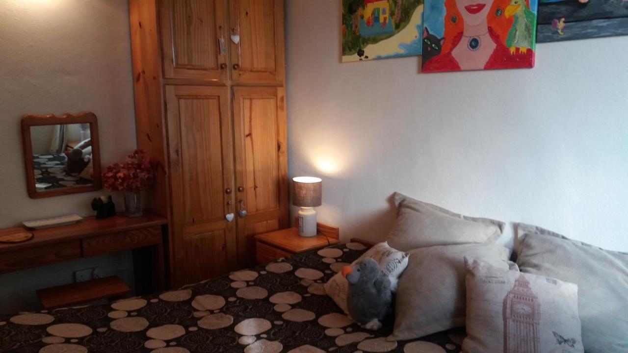 Comfy Home-Tropical Garden & 5 Min Walk To Beach Tamarin Eksteriør billede