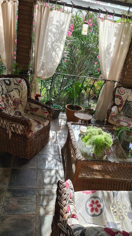 Comfy Home-Tropical Garden & 5 Min Walk To Beach Tamarin Eksteriør billede
